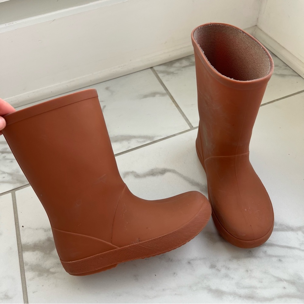 Zara rain boots